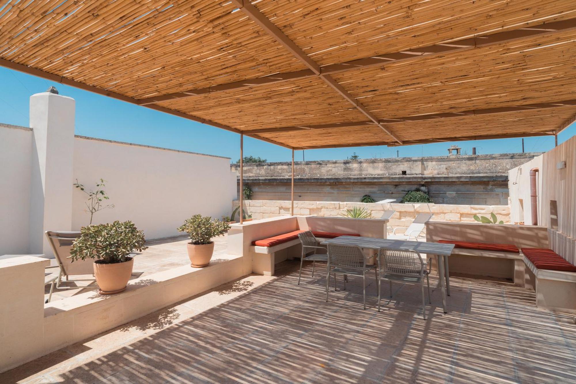Margherita Apartment & Rooftop By Residence Colibri ليتشي المظهر الخارجي الصورة