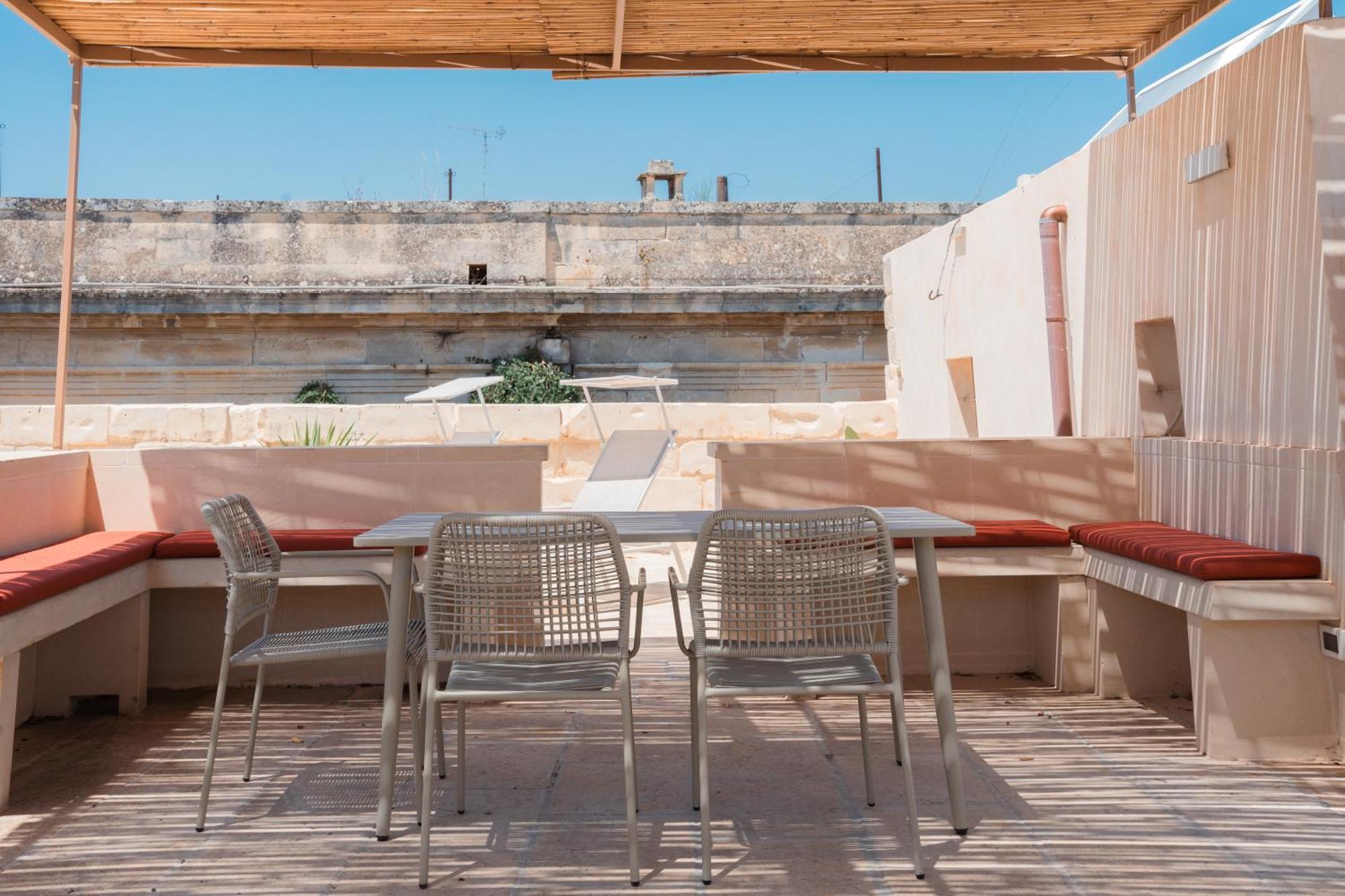 Margherita Apartment & Rooftop By Residence Colibri ليتشي المظهر الخارجي الصورة